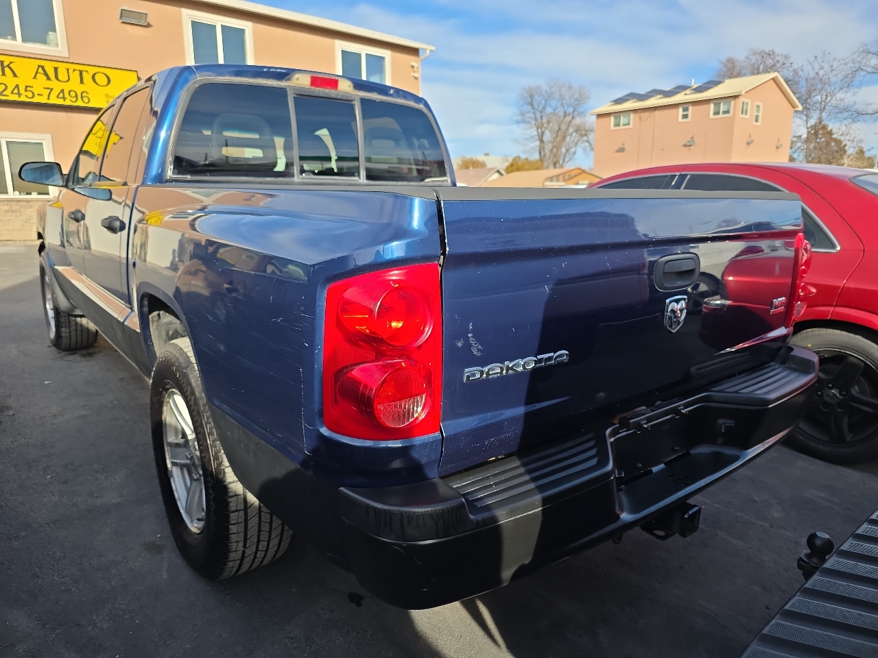 Dodge Dakota 4dr Quad Cab 131" WB 4WD ST 2005