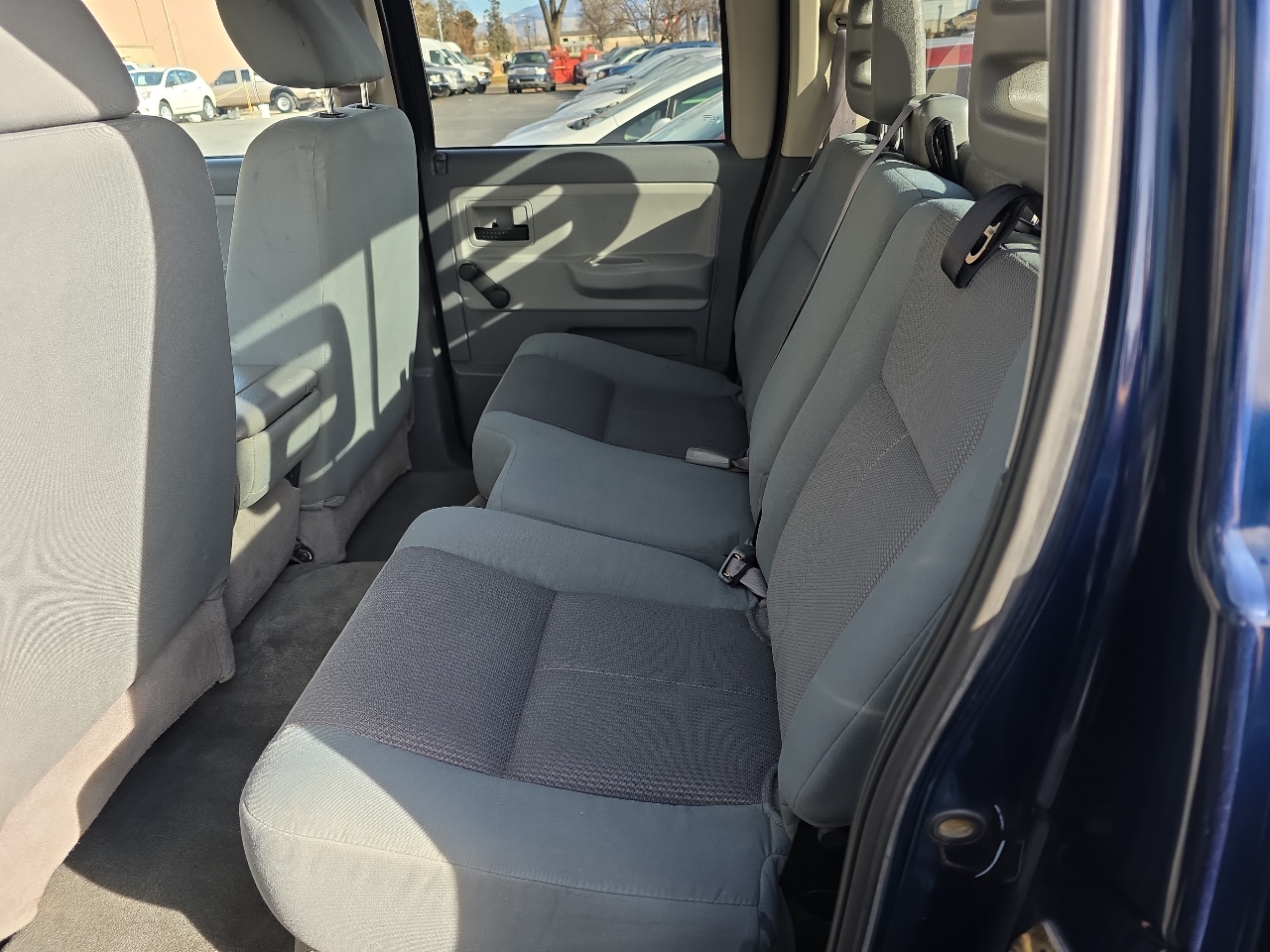 Dodge Dakota 4dr Quad Cab 131" WB 4WD ST 2005