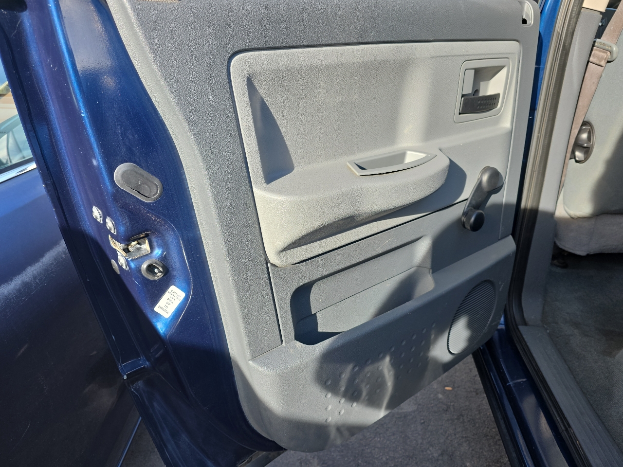 Dodge Dakota 4dr Quad Cab 131" WB 4WD ST 2005