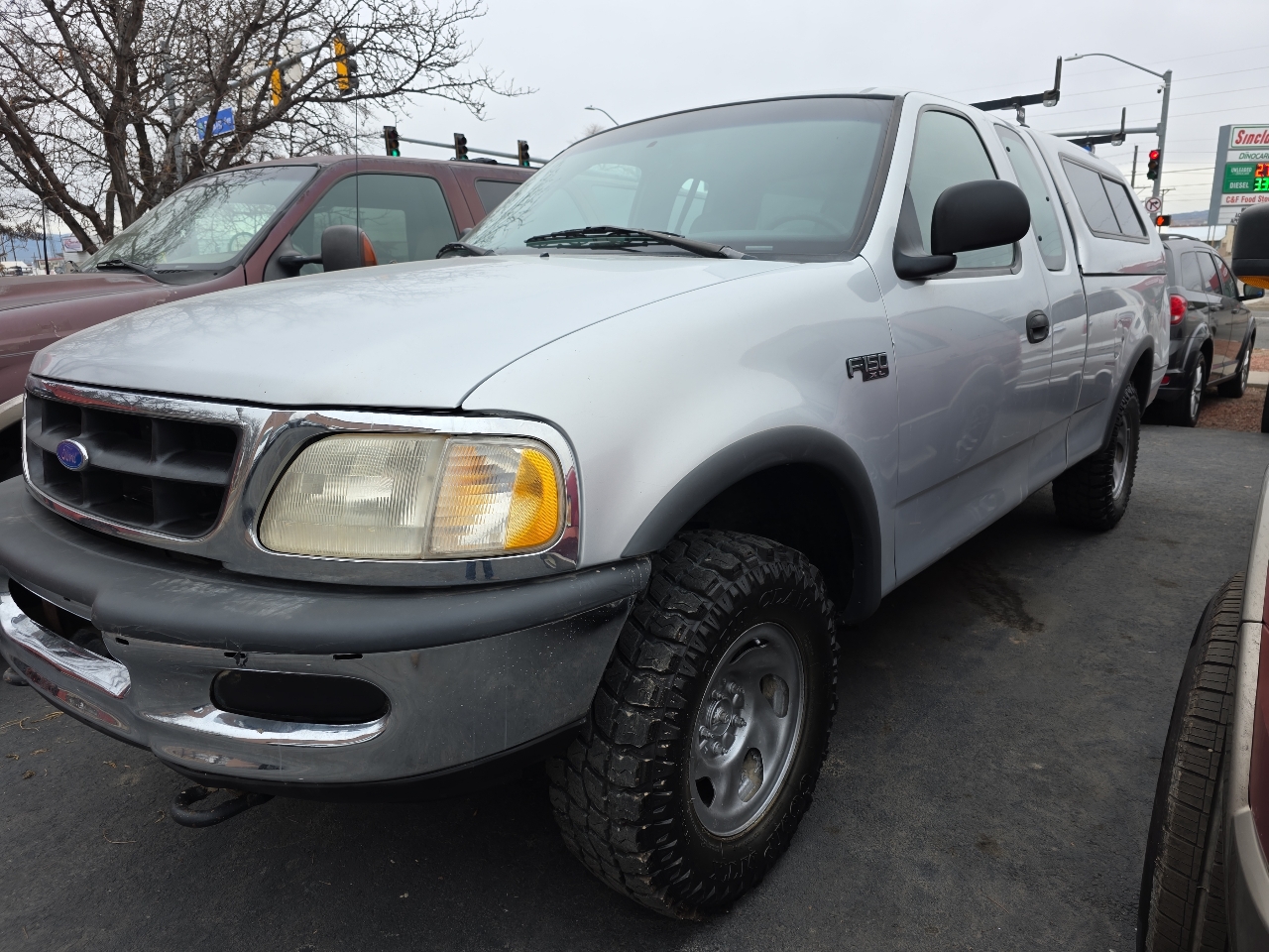 1997 Ford F-150 Supercab 139" 4WD XL