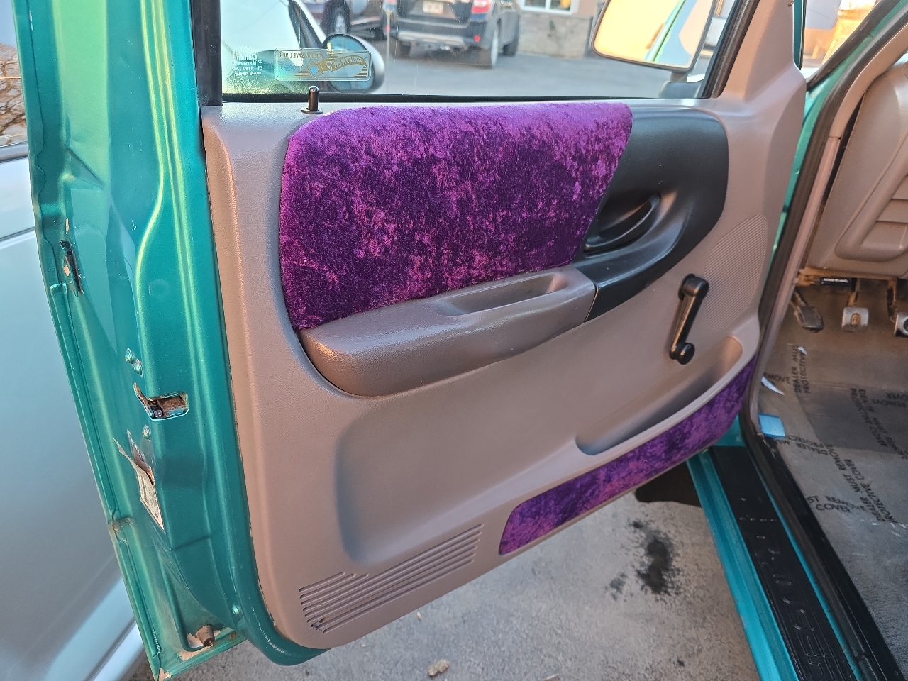 Ford Ranger Supercab 125" WB XL 4WD 1994