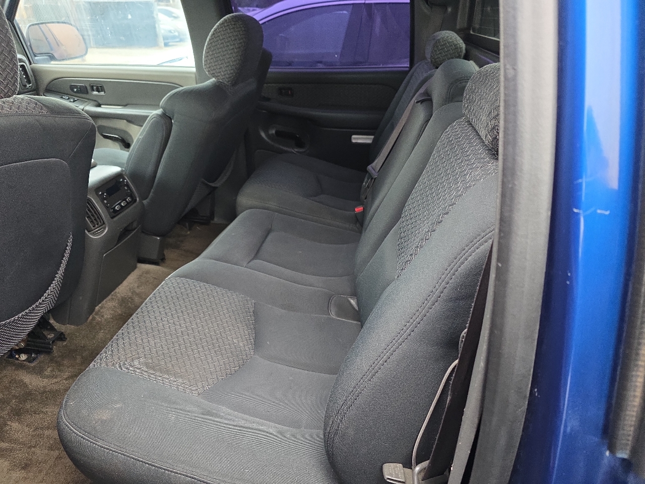 Chevrolet Avalanche 1500 5dr Crew Cab 130" WB 4WD 2003