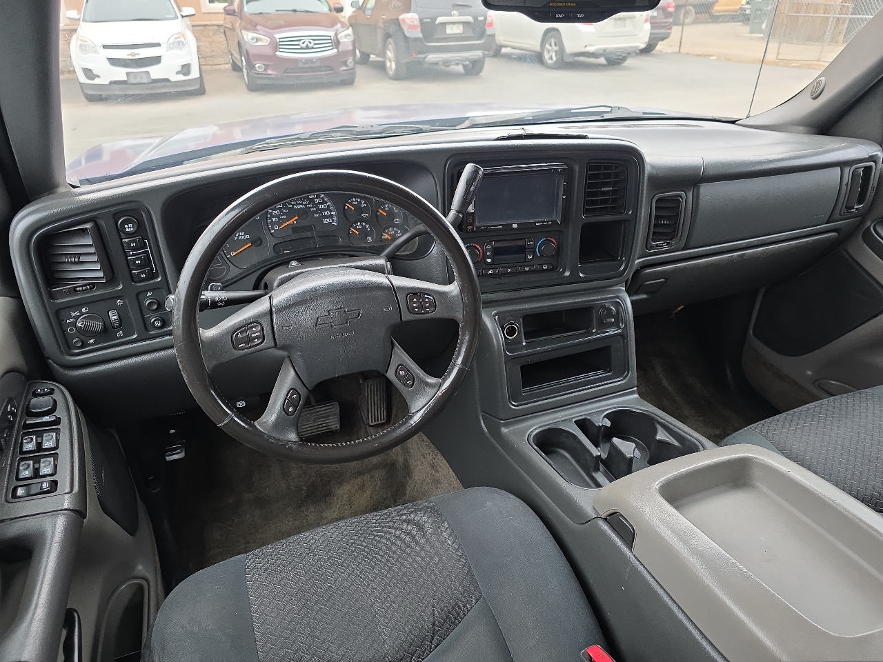 Chevrolet Avalanche 1500 5dr Crew Cab 130" WB 4WD 2003