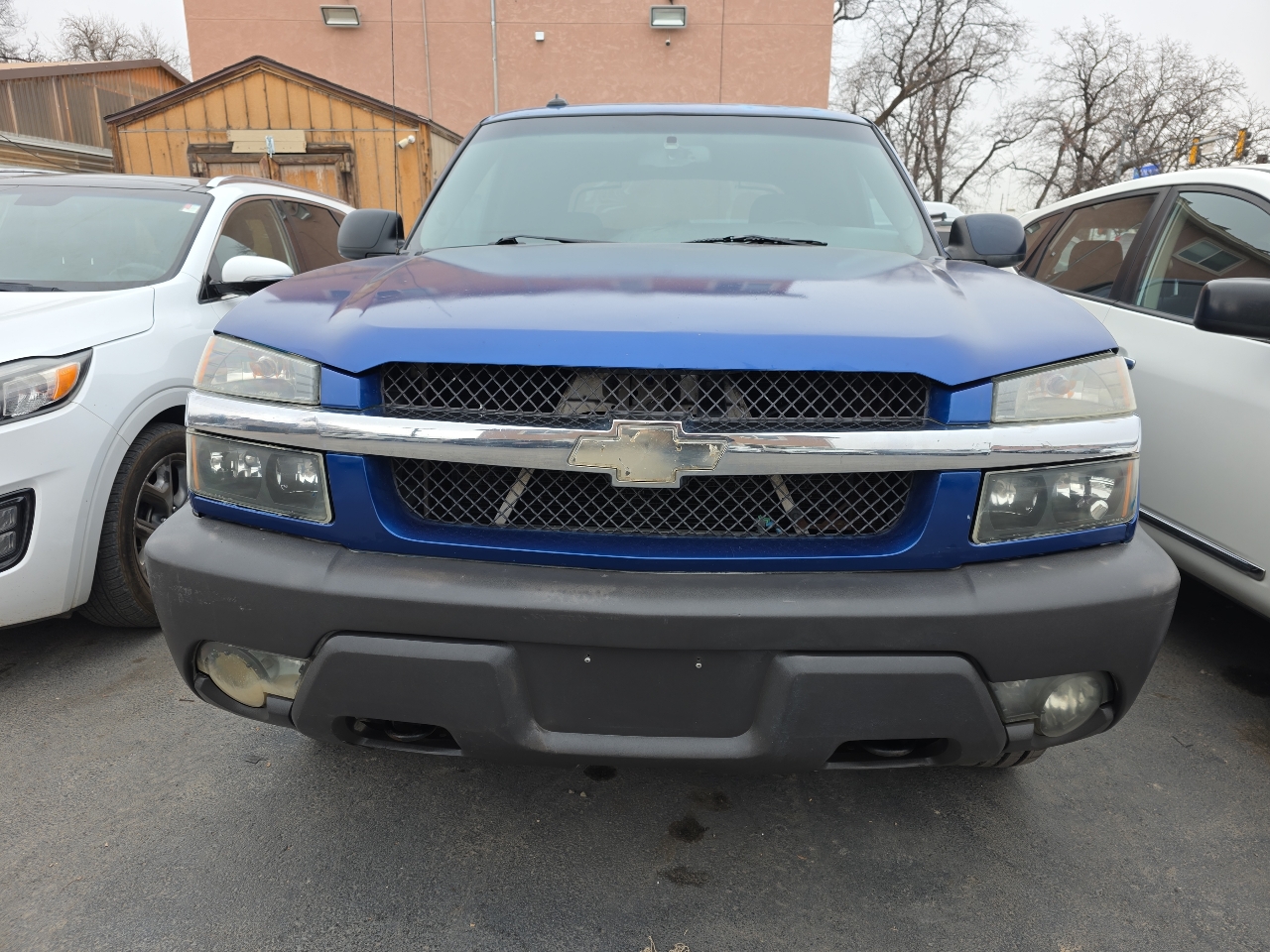 Chevrolet Avalanche 1500 5dr Crew Cab 130" WB 4WD 2003