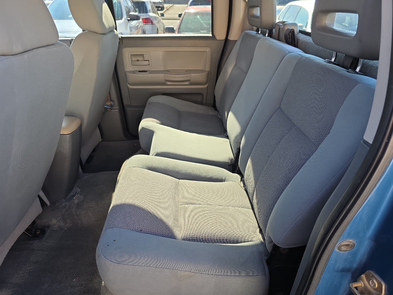 Dodge Dakota 4dr Quad Cab 131" WB 4WD SLT 2005