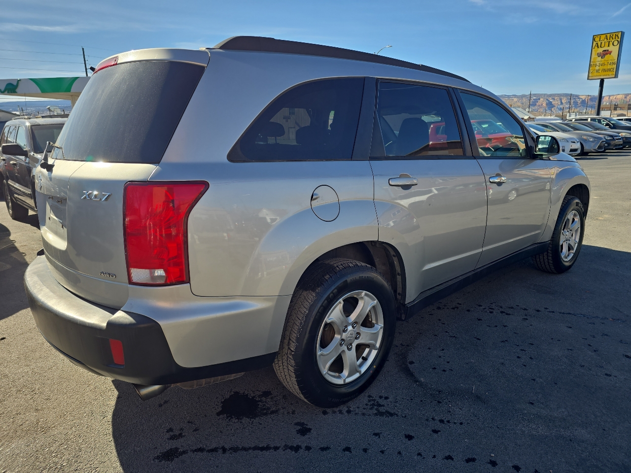 Suzuki XL7 AWD 4dr Premium w/3rd Row 2008