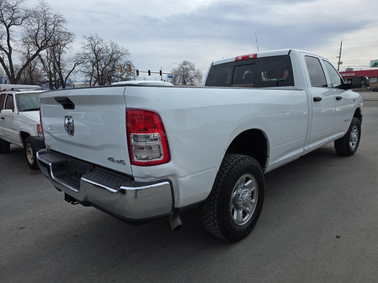 RAM 2500 Tradesman 4x4 Crew Cab 8' Box 2022
