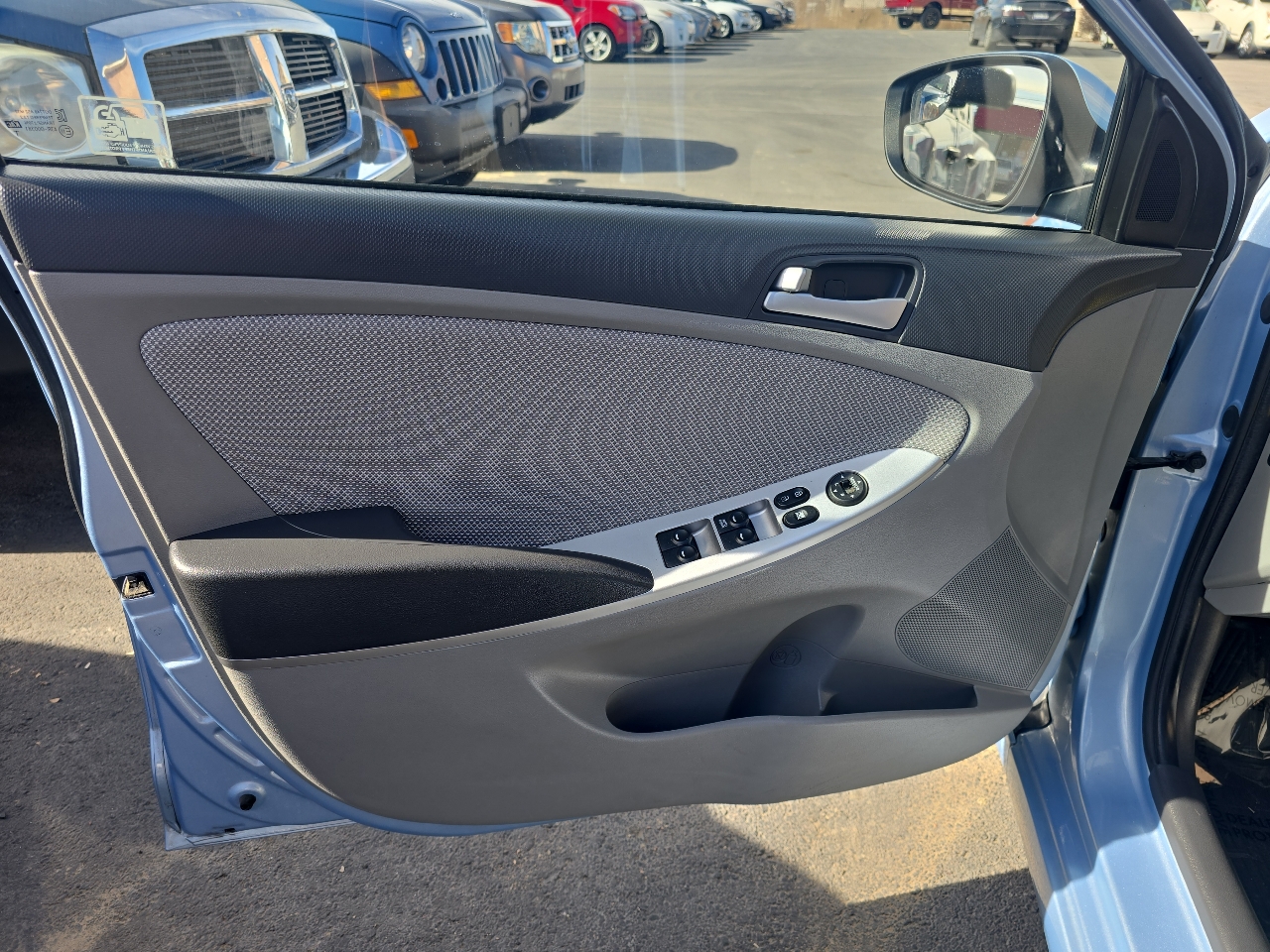 Hyundai Accent 5dr HB Auto GS 2014