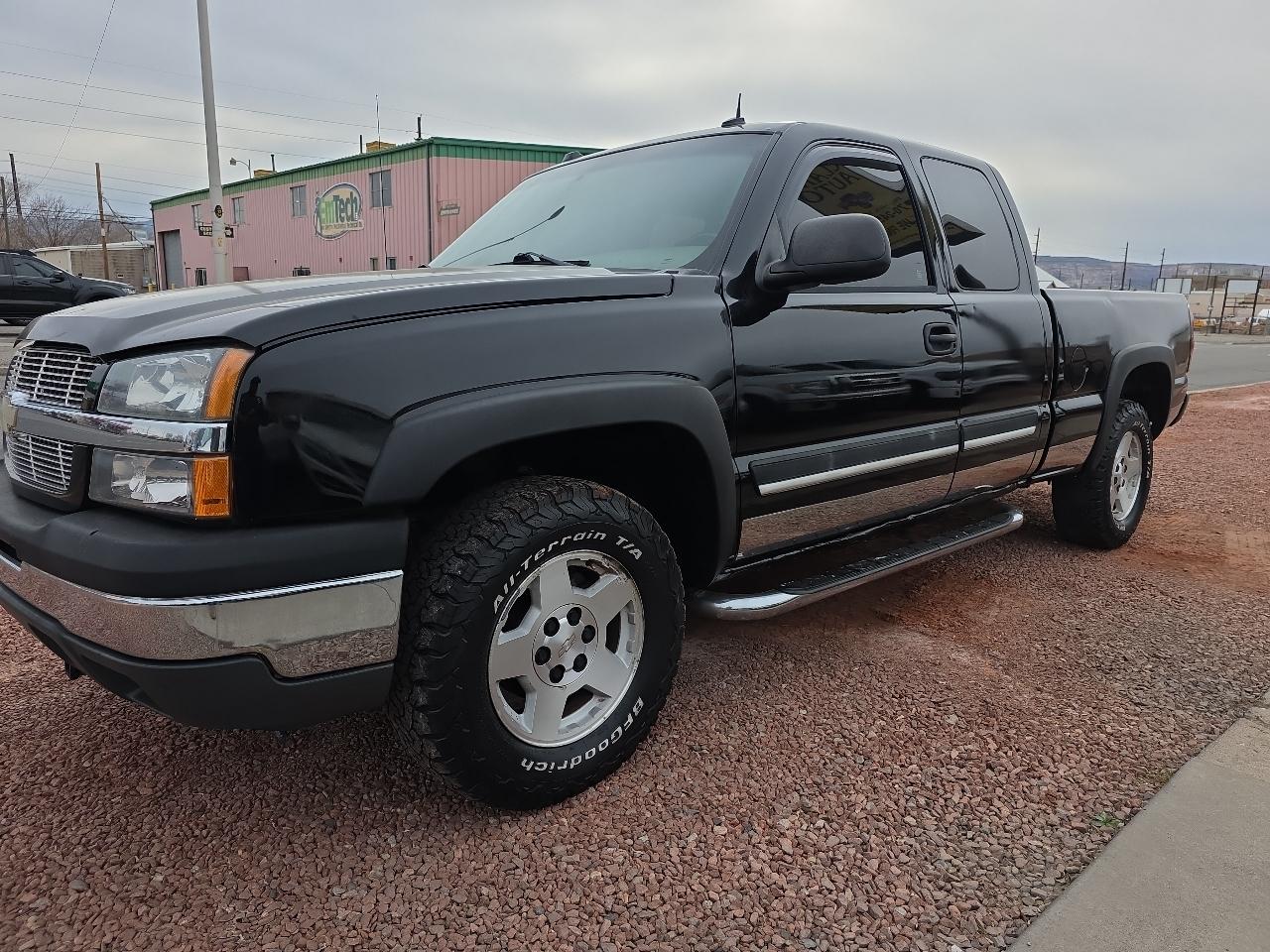 2004 Chevrolet Silverado 1500 Ext Cab 143.5" WB 4WD Z71