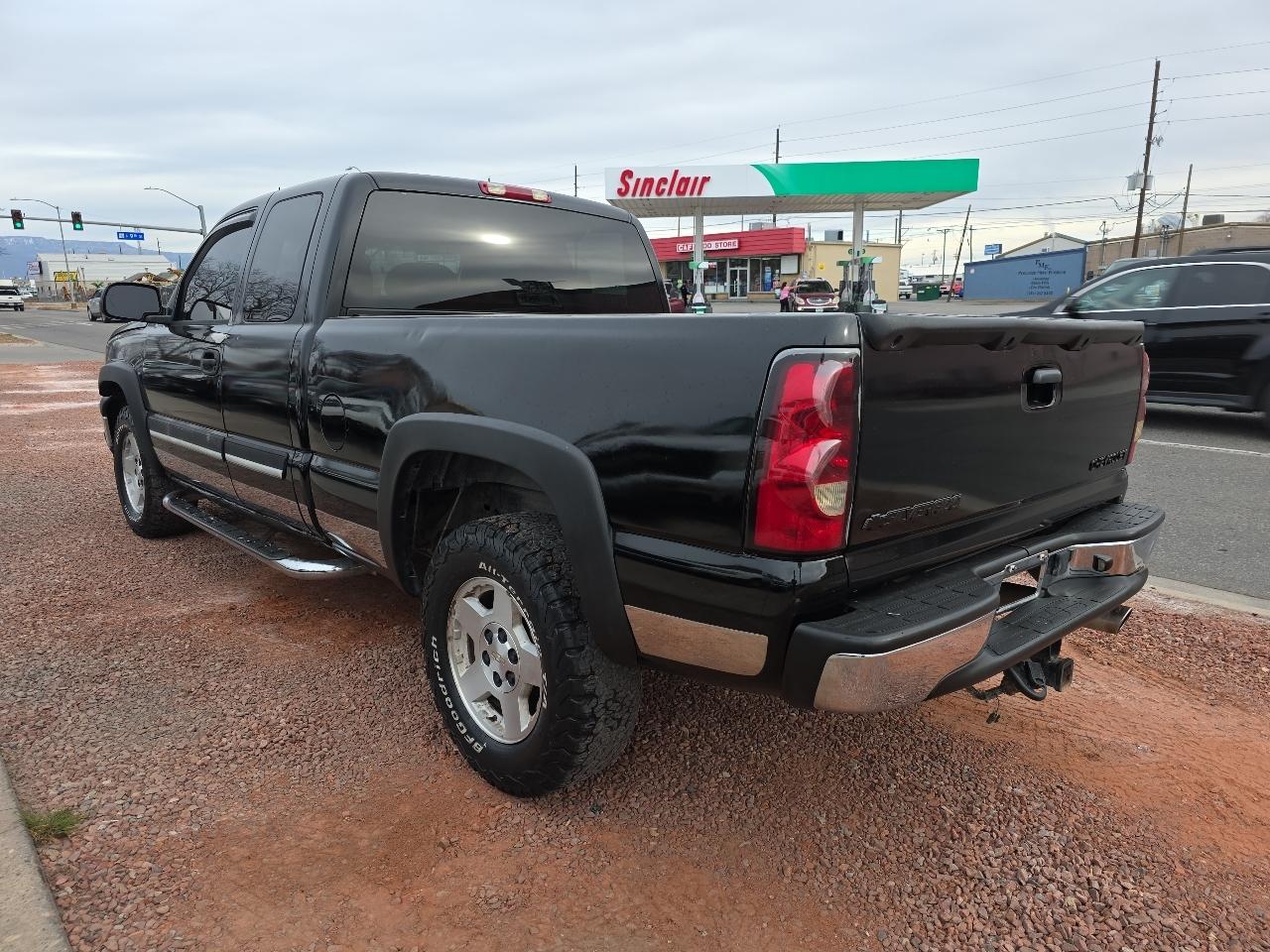 Chevrolet Silverado 1500 Ext Cab 143.5" WB 4WD Z71 2004