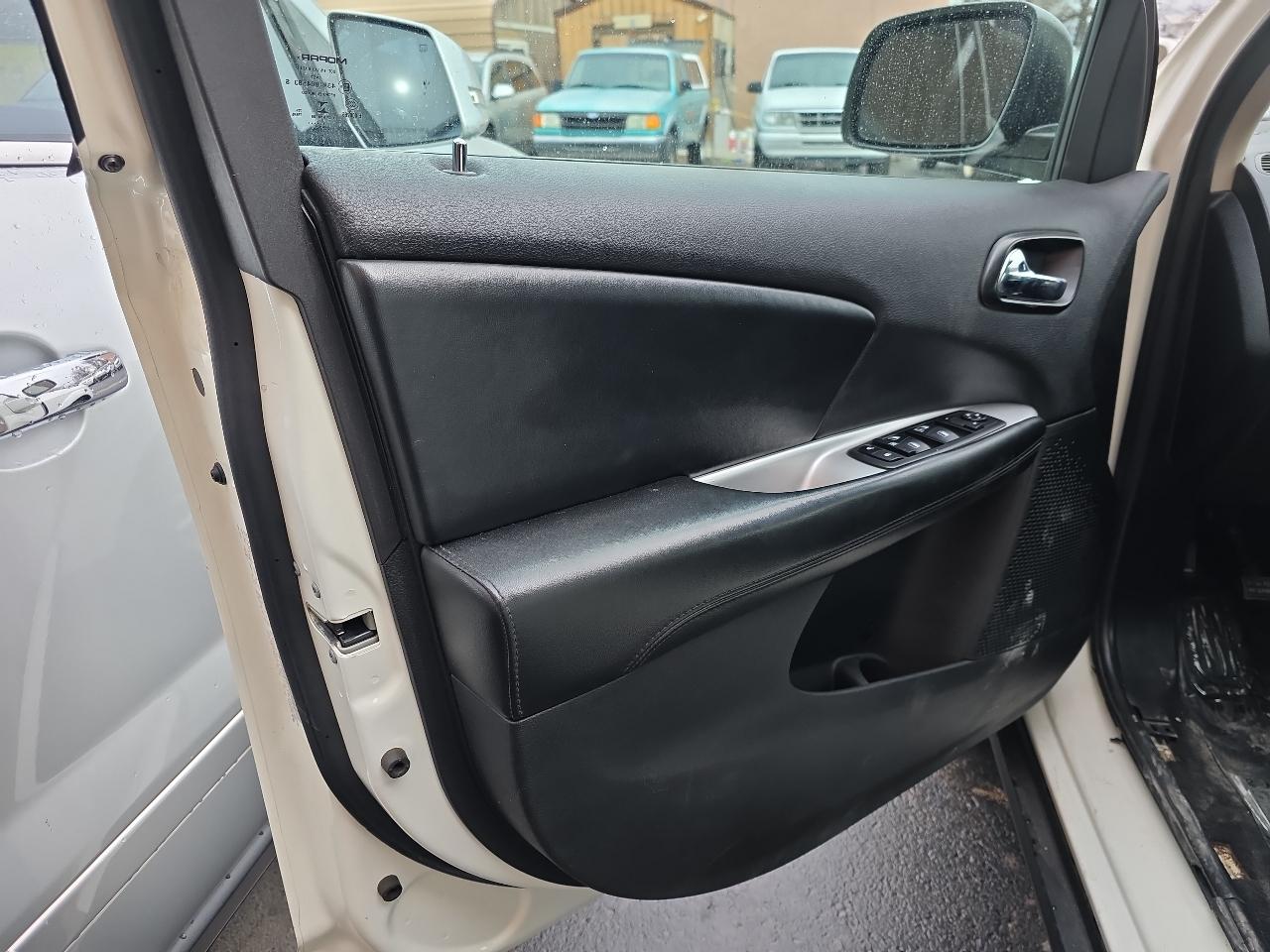 Dodge Journey AWD 4dr SXT 2014