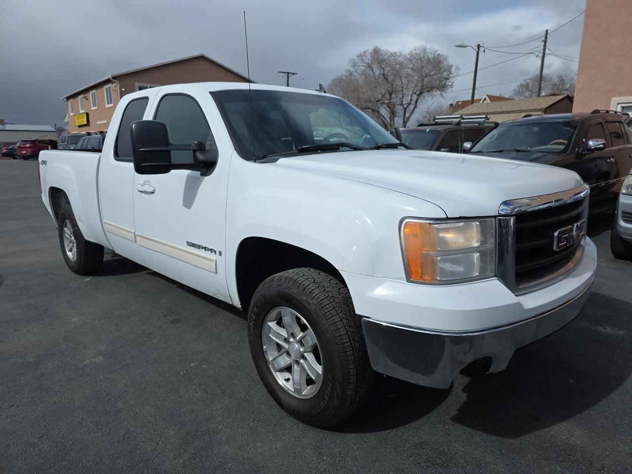 GMC Sierra 1500 4WD Ext Cab 143.5" SLT 2007