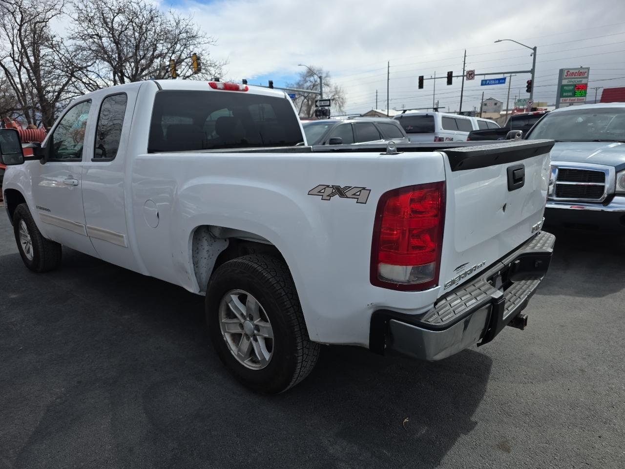 GMC Sierra 1500 4WD Ext Cab 143.5" SLT 2007