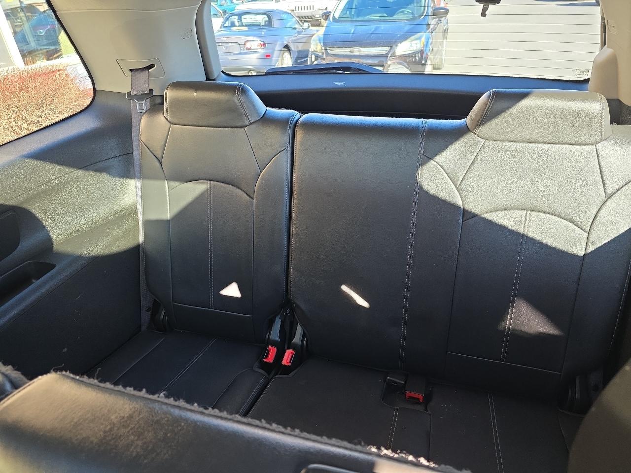 GMC Acadia AWD 4dr SLT w/SLT-1 2015