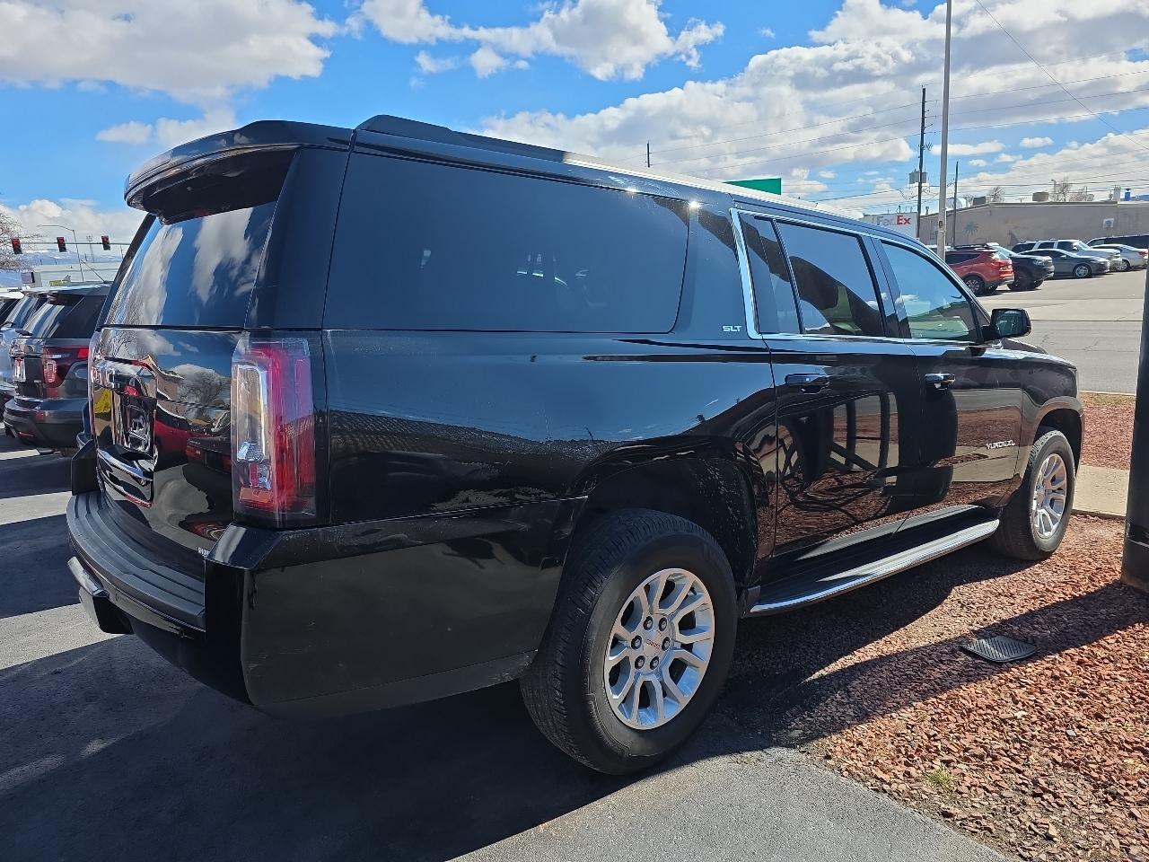 GMC Yukon XL 4WD 4dr SLT 2020