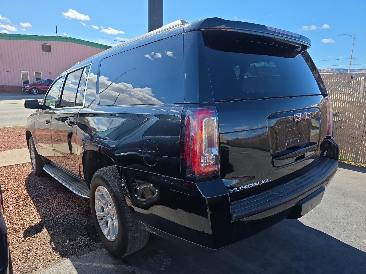 GMC Yukon XL 4WD 4dr SLT 2020