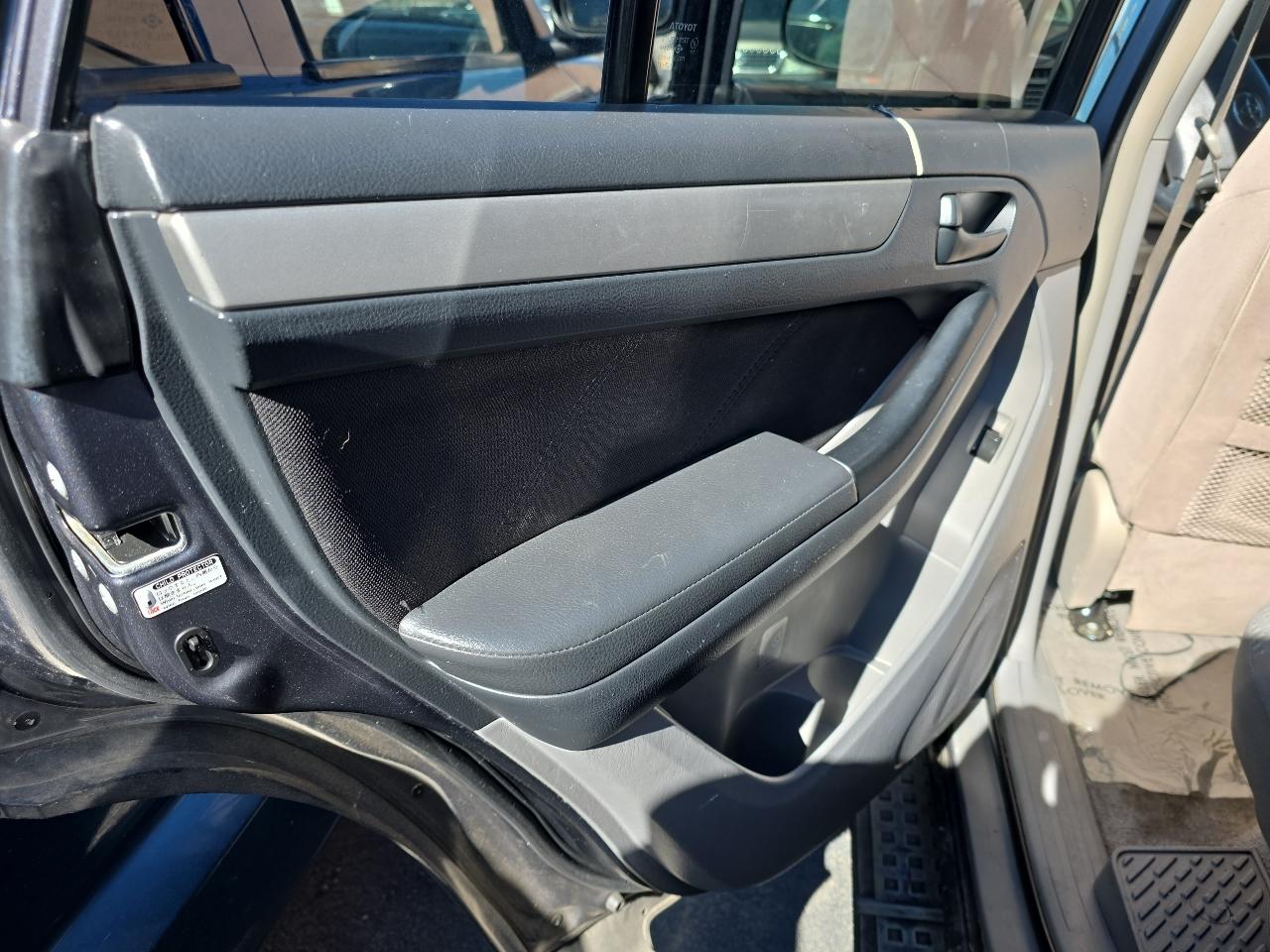 Toyota 4Runner 4dr SR5 V8 Auto (Natl) 2006