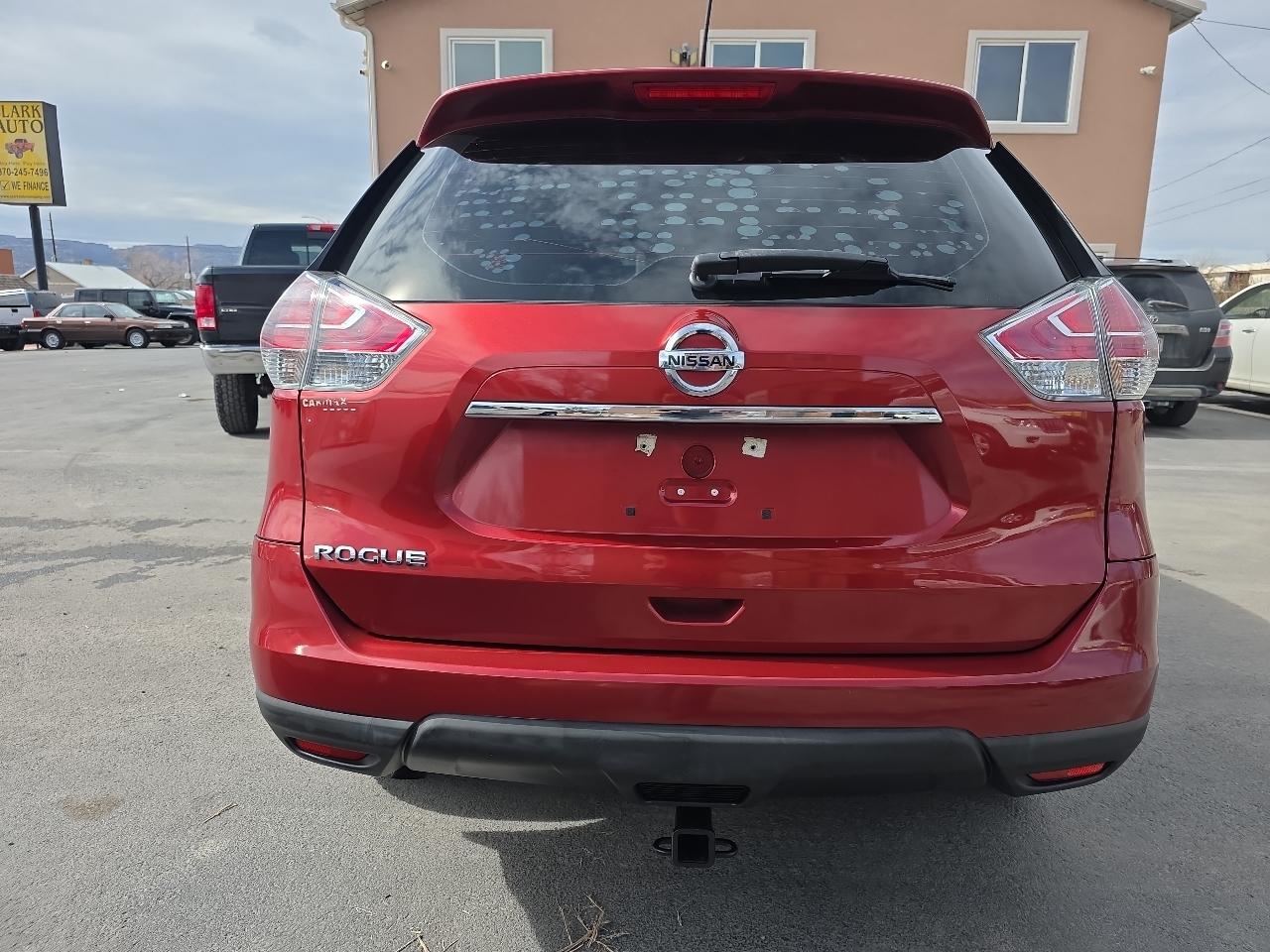 Nissan Rogue FWD 4dr S 2015