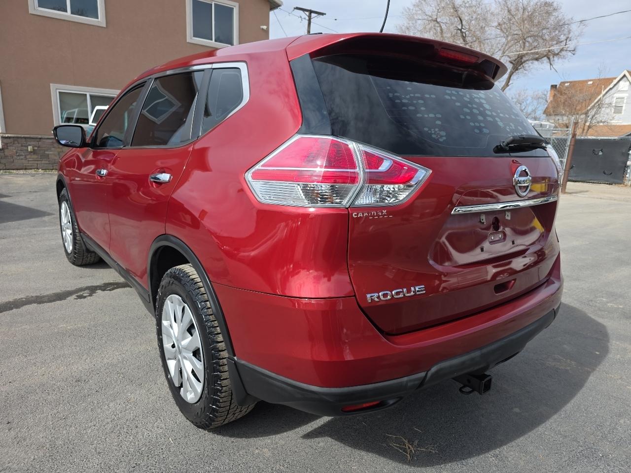 Nissan Rogue FWD 4dr S 2015