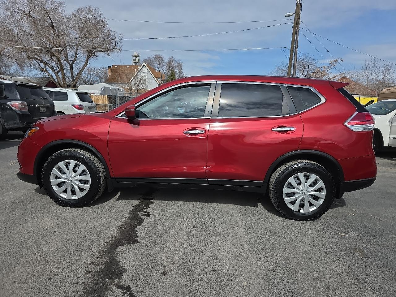 Nissan Rogue FWD 4dr S 2015