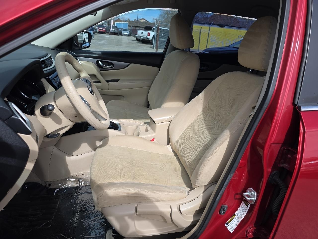 Nissan Rogue FWD 4dr S 2015