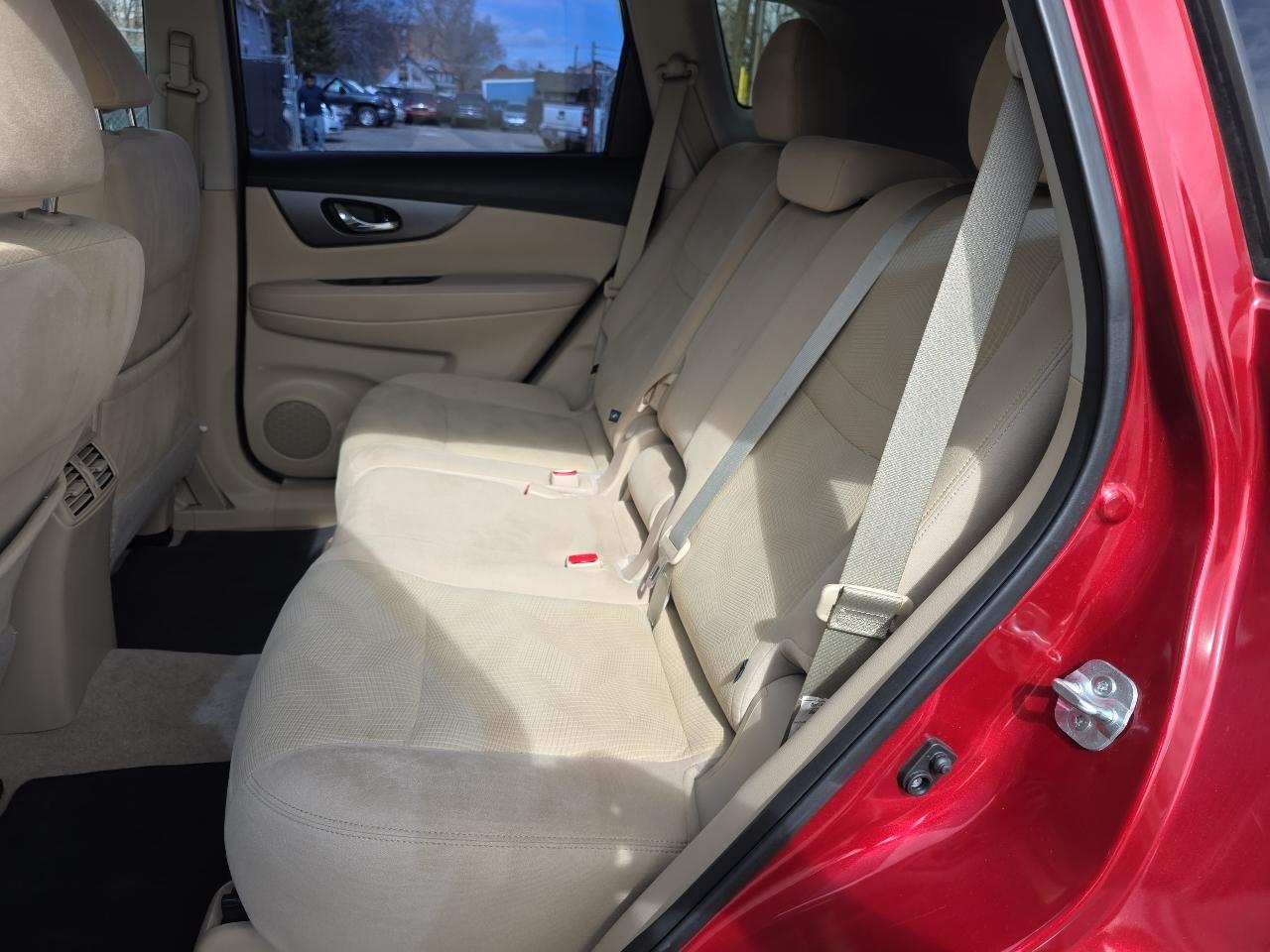 Nissan Rogue FWD 4dr S 2015