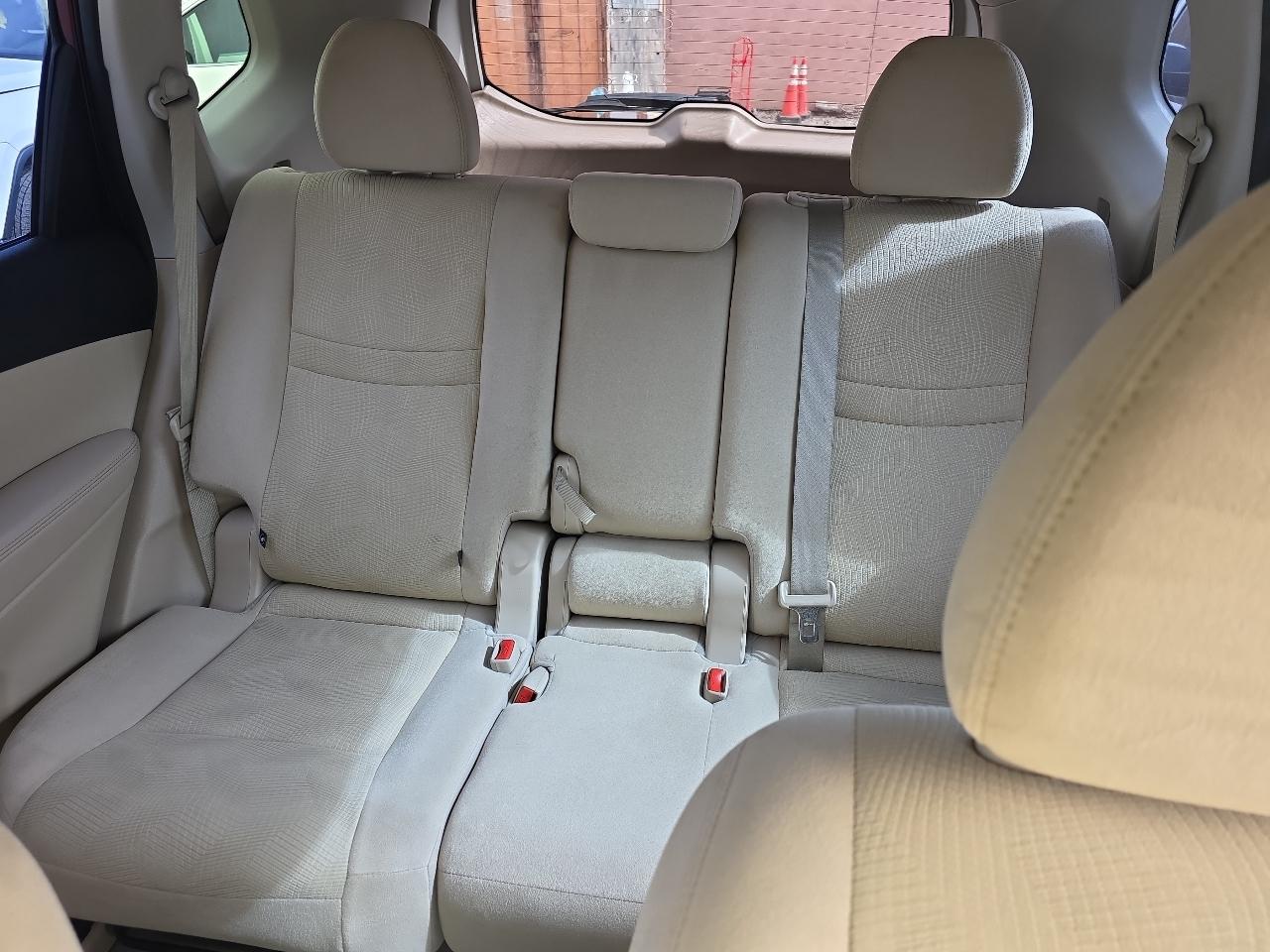 Nissan Rogue FWD 4dr S 2015