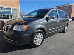 2012 Chrysler Town & Country 