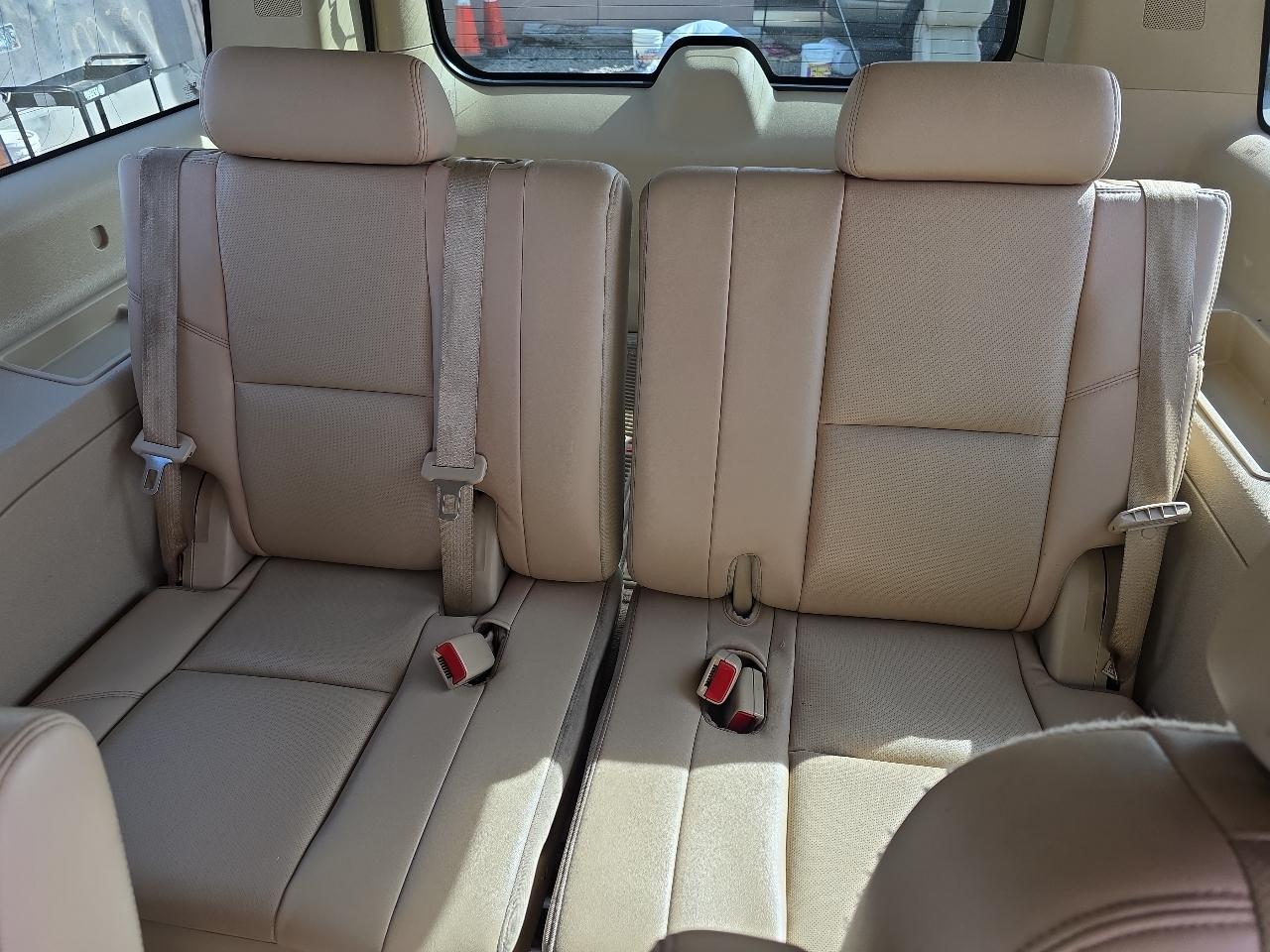 GMC Yukon XL AWD 4dr Denali 2014