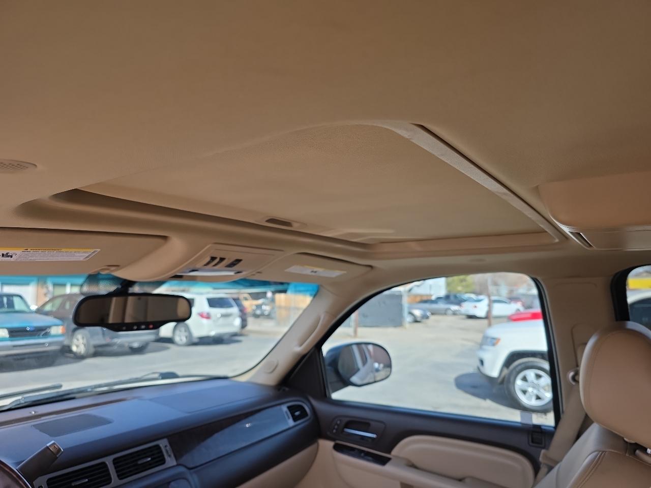 GMC Yukon XL AWD 4dr Denali 2014