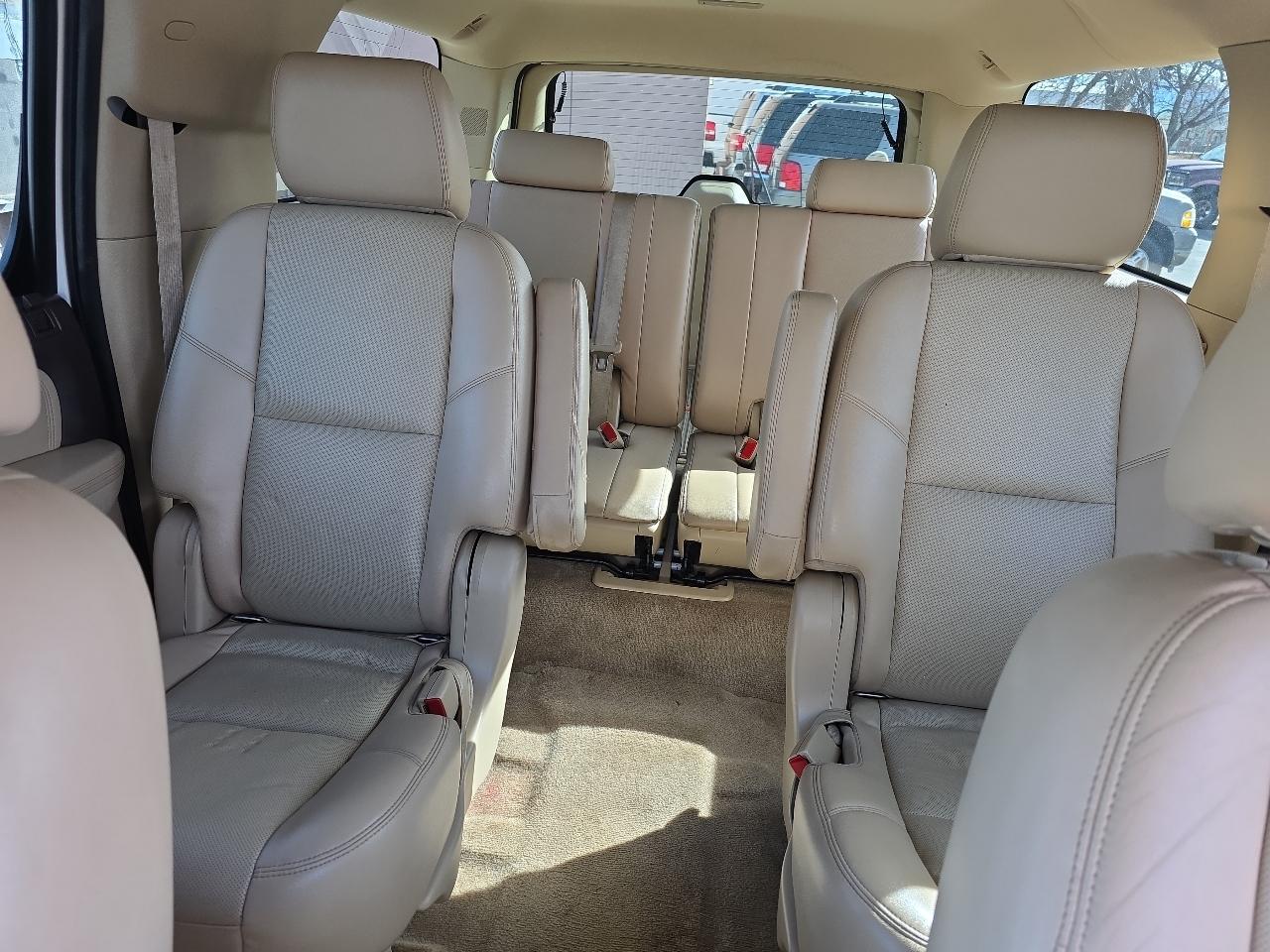 GMC Yukon XL AWD 4dr Denali 2014