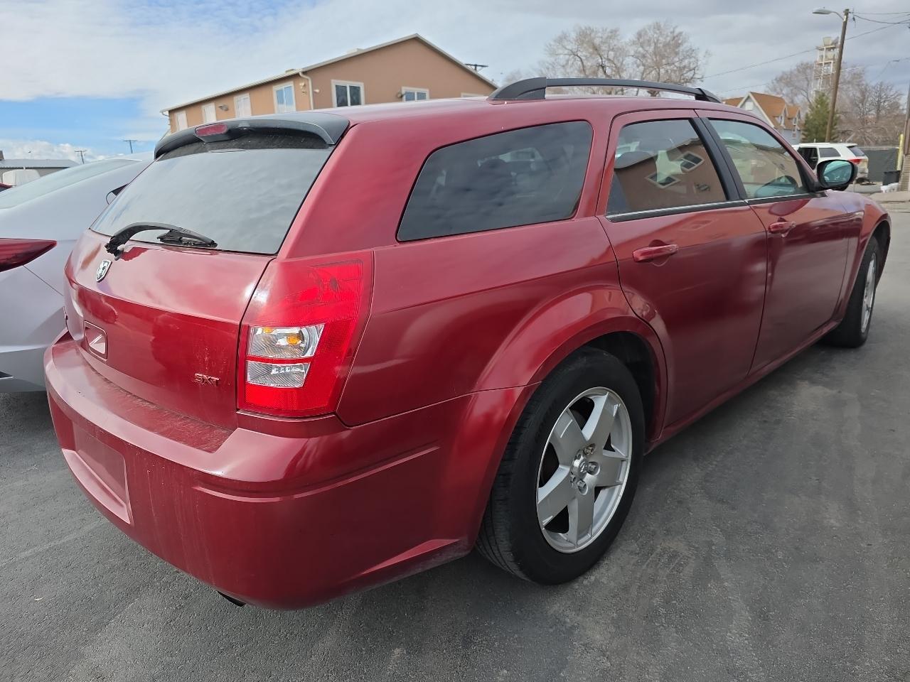 Dodge Magnum 4dr Wgn SXT AWD 2005