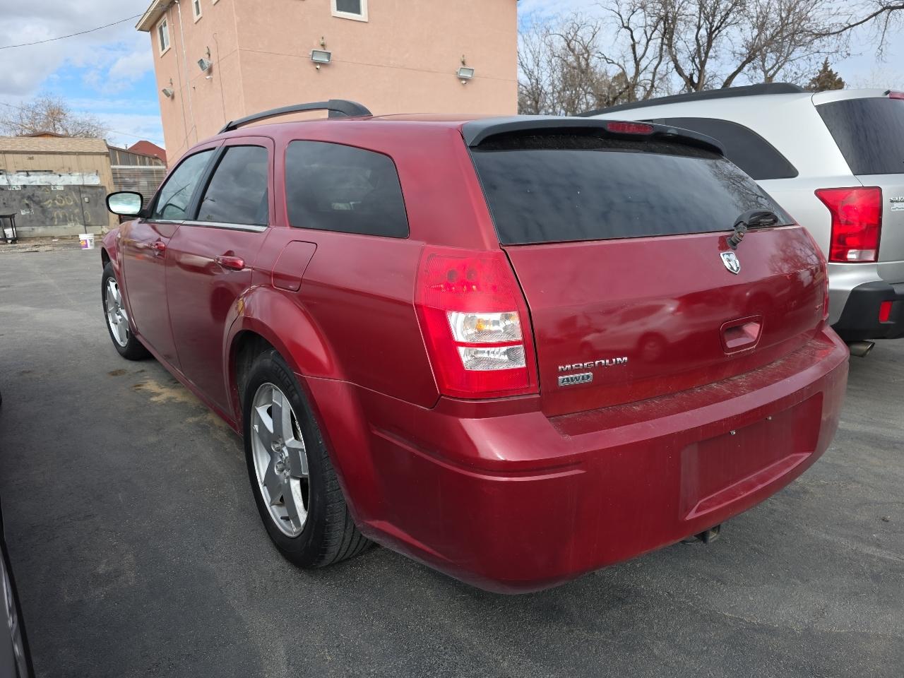 Dodge Magnum 4dr Wgn SXT AWD 2005