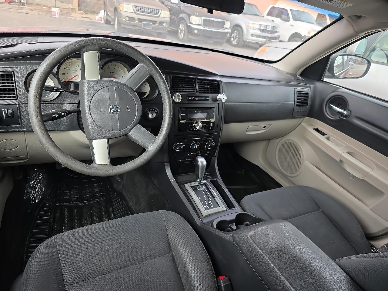 Dodge Magnum 4dr Wgn SXT AWD 2005