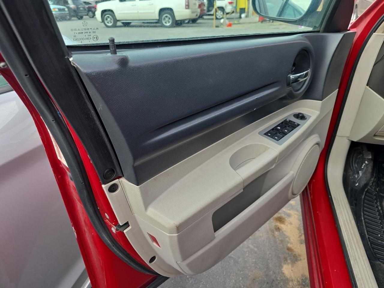 Dodge Magnum 4dr Wgn SXT AWD 2005