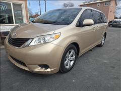 2013 Toyota Sienna 