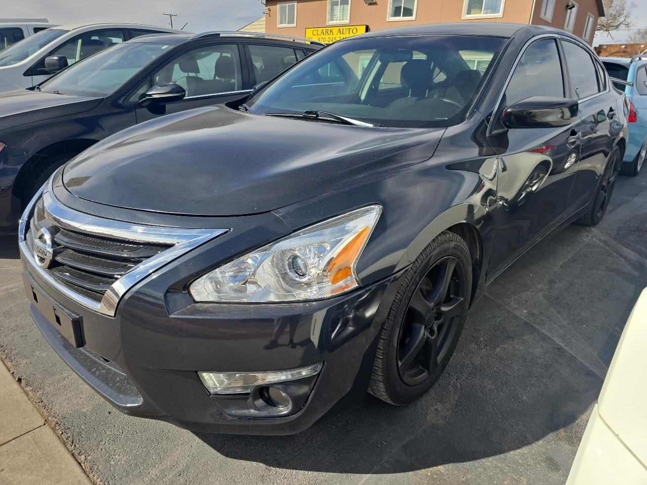 2015 Nissan Altima 4dr Sdn I4 2.5 S