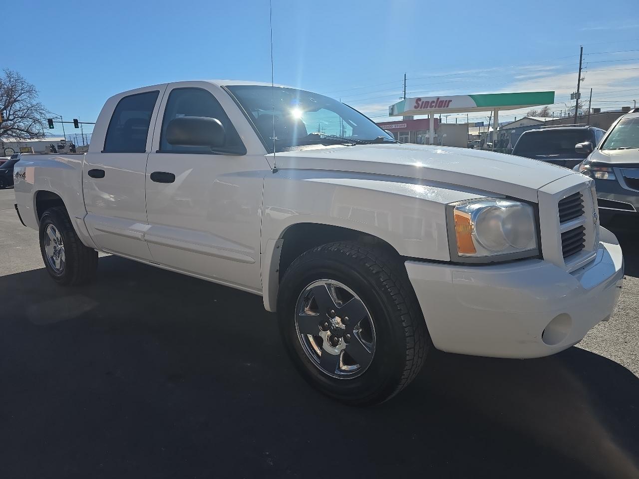 Dodge Dakota 4dr Quad Cab 131 4WD Laramie 2006