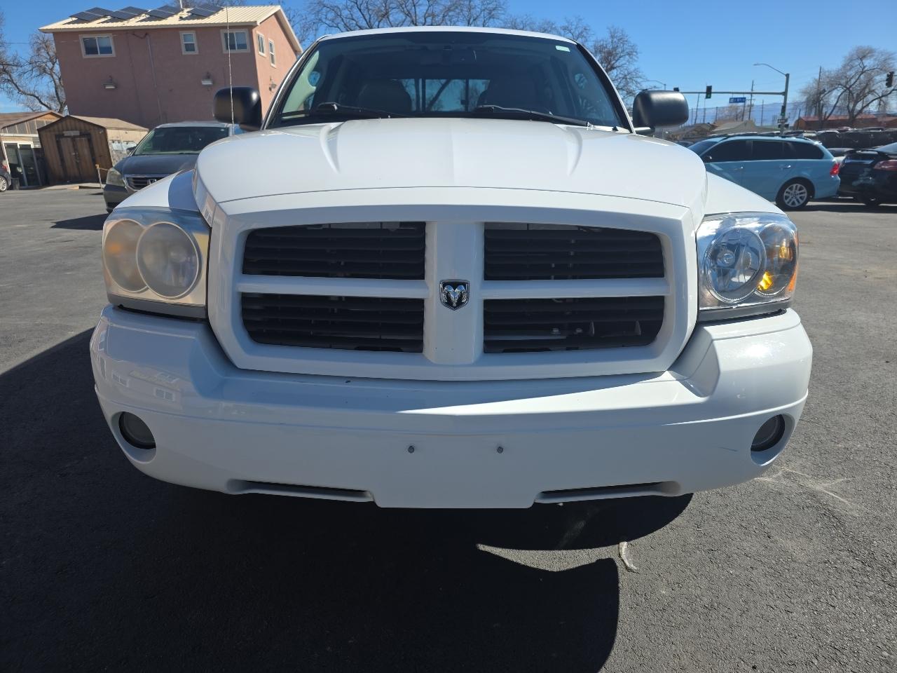 Dodge Dakota 4dr Quad Cab 131 4WD Laramie 2006