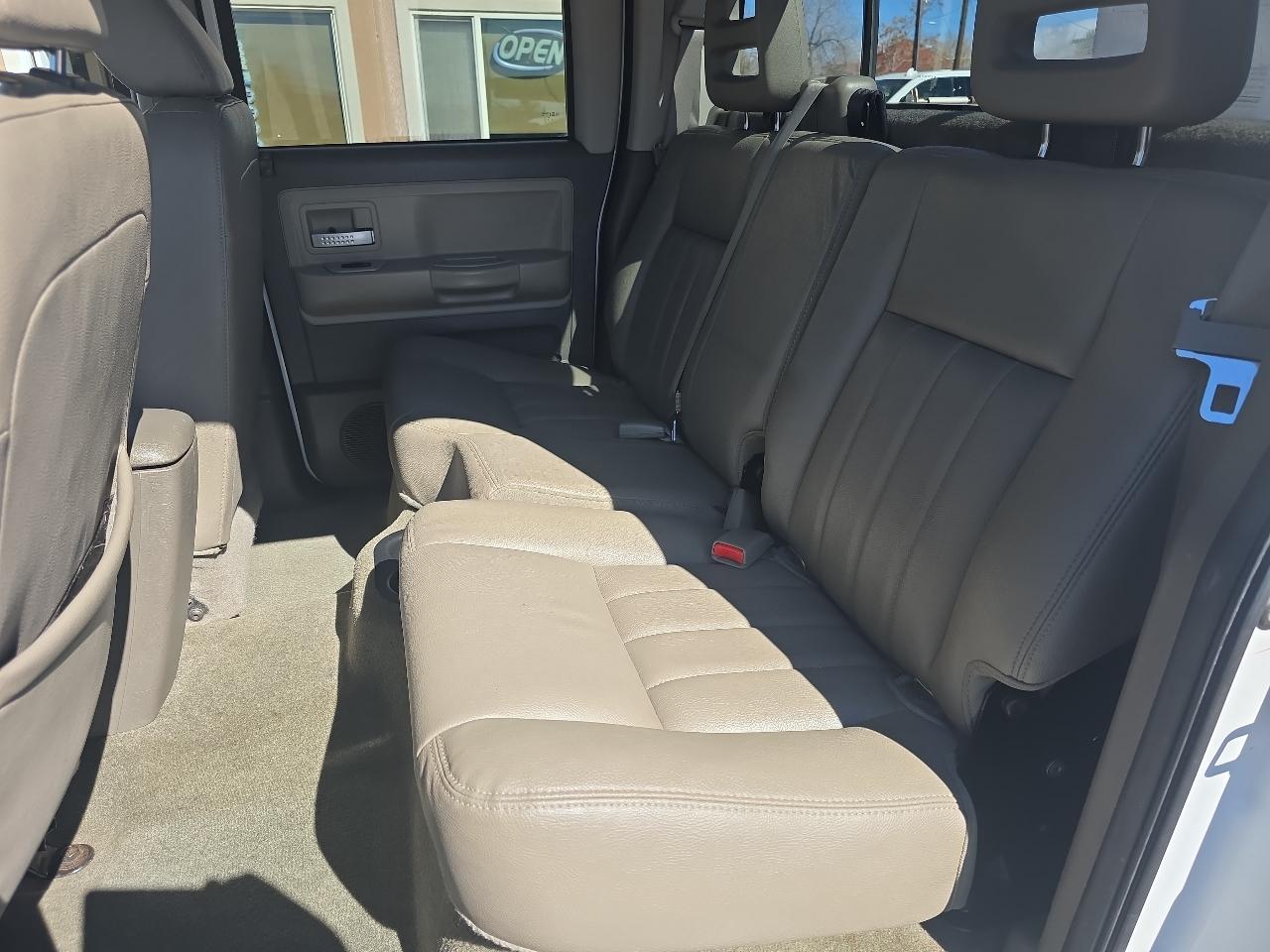 Dodge Dakota 4dr Quad Cab 131 4WD Laramie 2006