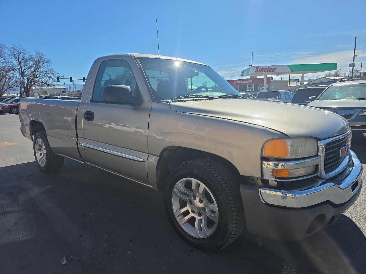 GMC Sierra 1500 Reg Cab 133.0" WB 4WD SLE 2003
