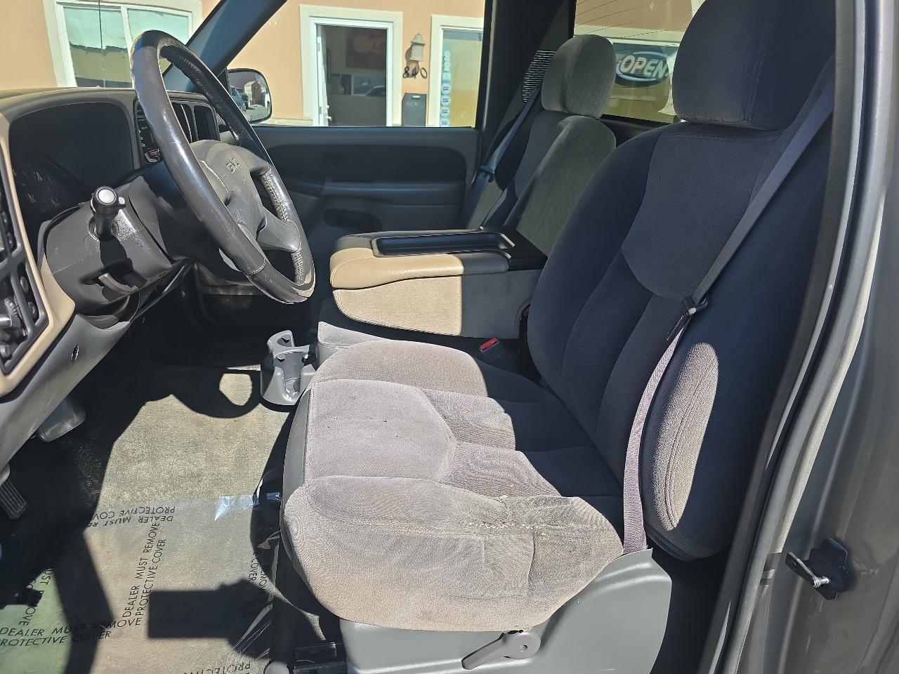 GMC Sierra 1500 Reg Cab 133.0" WB 4WD SLE 2003