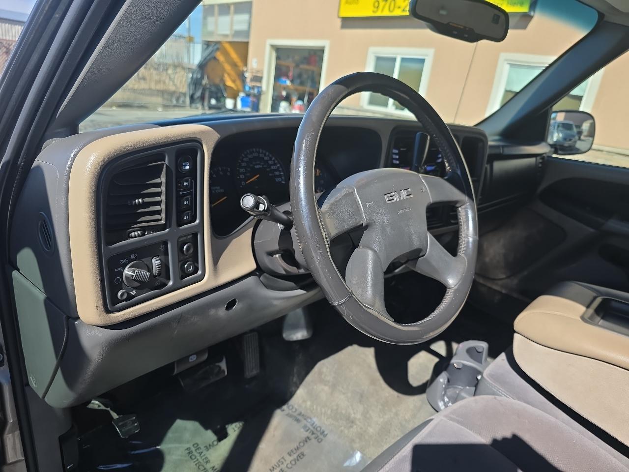 GMC Sierra 1500 Reg Cab 133.0" WB 4WD SLE 2003