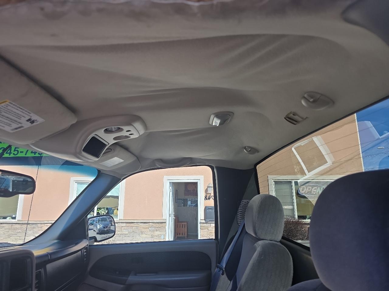 GMC Sierra 1500 Reg Cab 133.0" WB 4WD SLE 2003