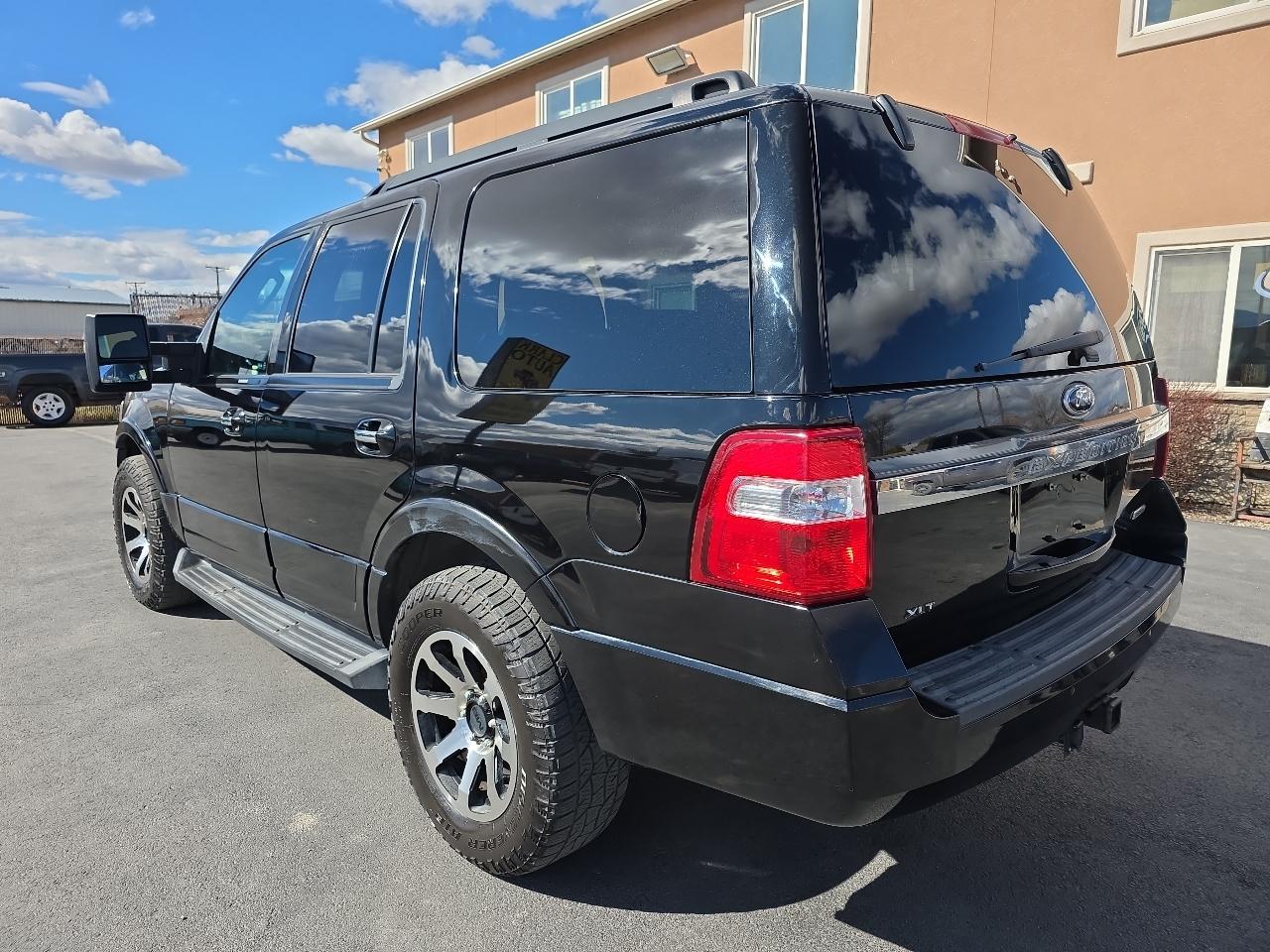 Ford Expedition 4dr XLT Sport 4WD 2016
