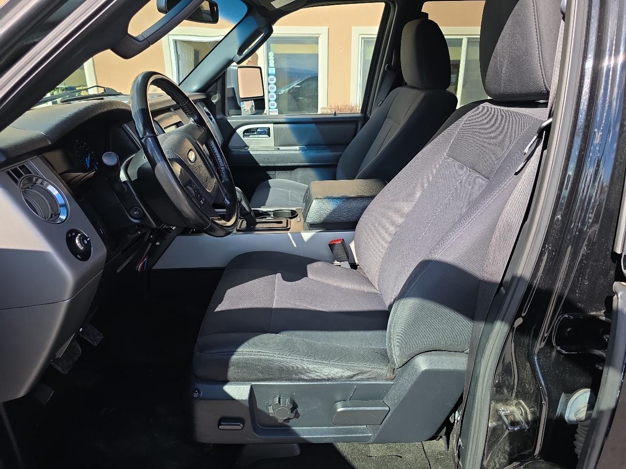 Ford Expedition 4dr XLT Sport 4WD 2016