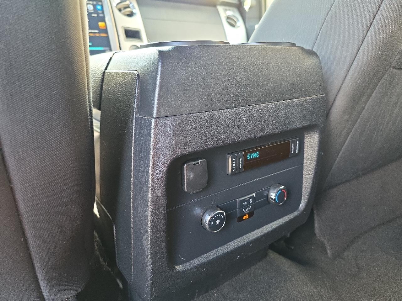 Ford Expedition 4dr XLT Sport 4WD 2016