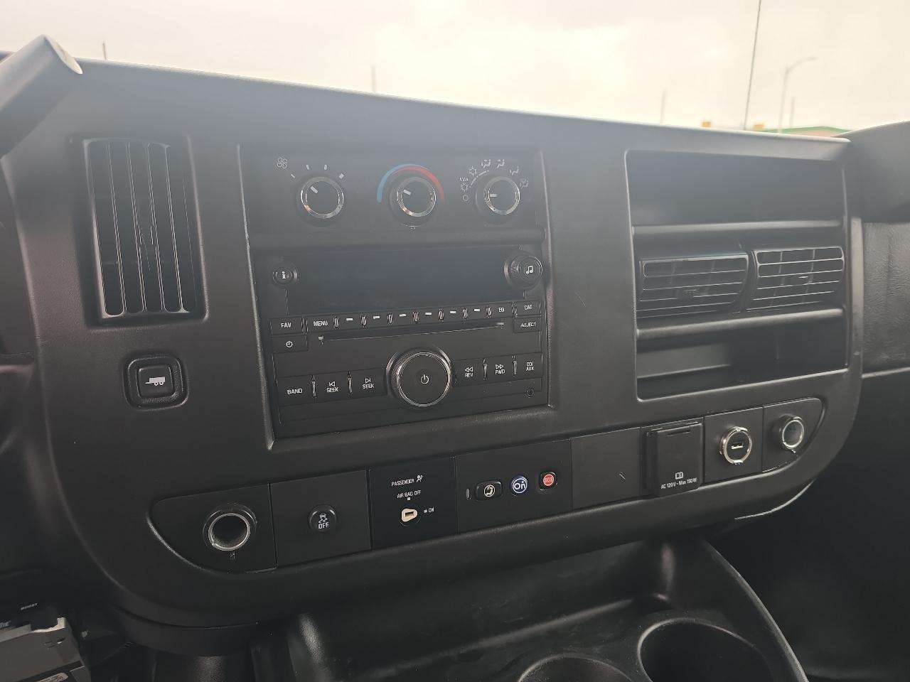 Chevrolet Express Cargo Van RWD 2500 135" 2017