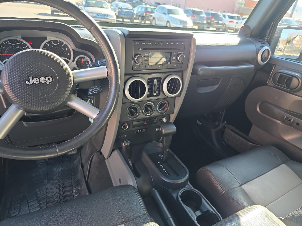 Jeep Wrangler 4WD 4dr Unlimited Sahara 2008