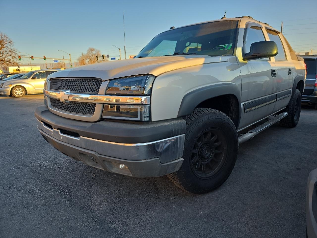 2004 Chevrolet Avalanche 1500 5dr Crew Cab 130" WB 4WD Z71